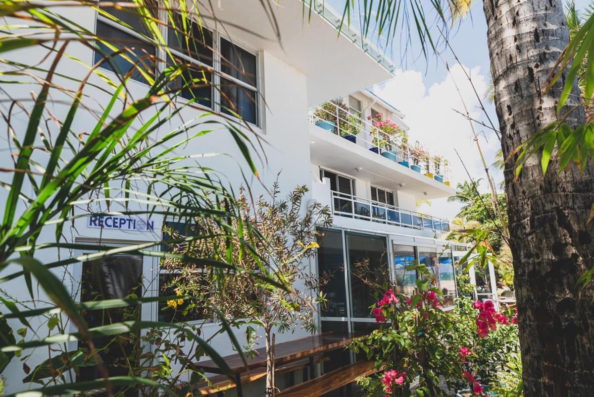 Numero Uno Beach House San Juan Buitenkant foto